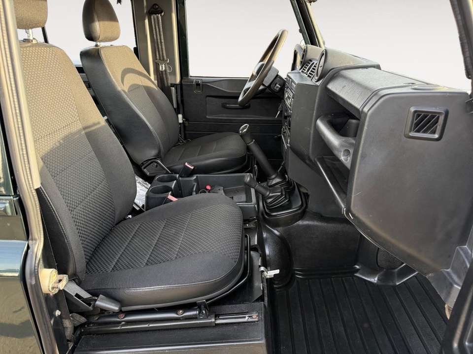Land Rover Defender - Imagem 9