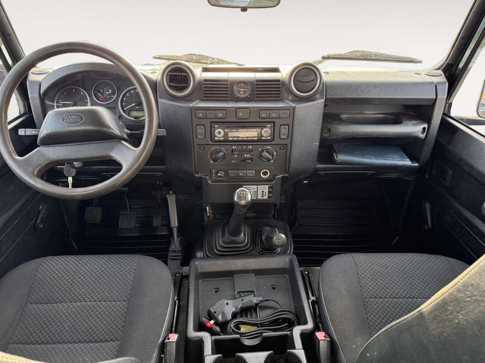 Land Rover Defender - Imagem 11
