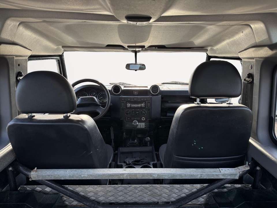 Land Rover Defender - Imagem 13