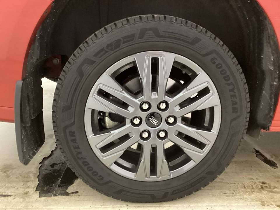 Ford Tourneo Custom - Imagem 4