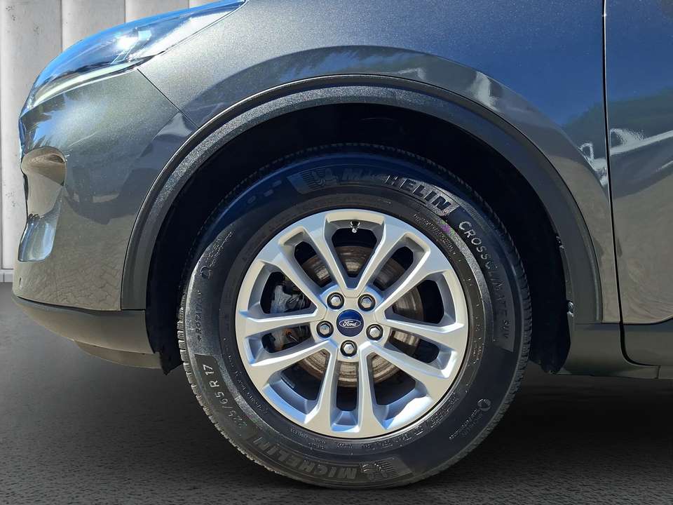 Ford Kuga - Imagem 9