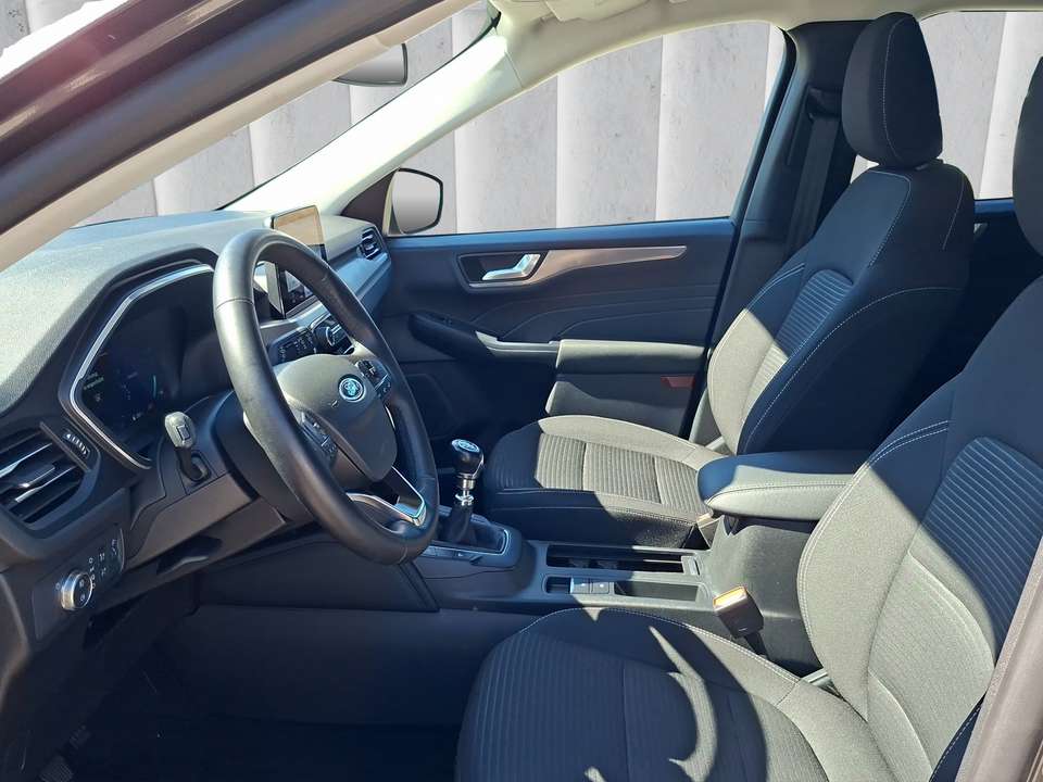 Ford Kuga - Imagem 10