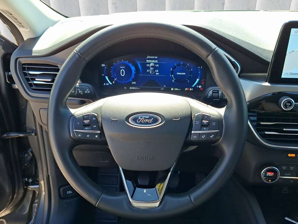 Ford Kuga - Imagem 13