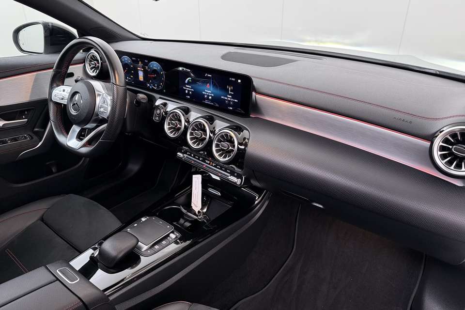 Mercedes-Benz CLA 200 - Imagem 16