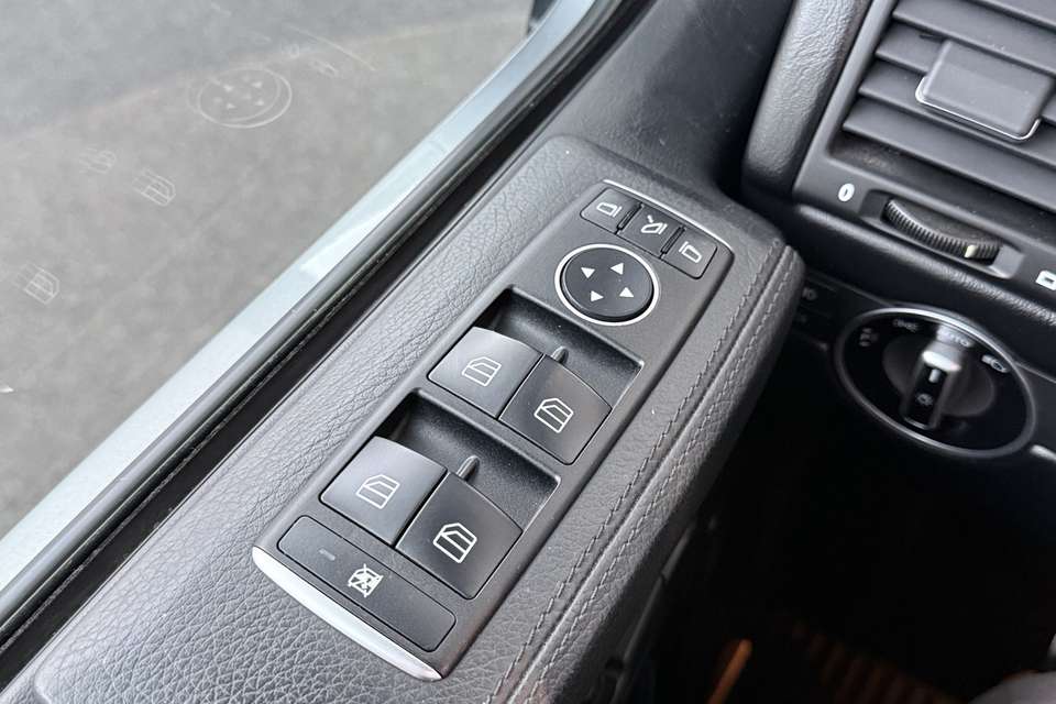 Mercedes-Benz G 350 - Imagem 17