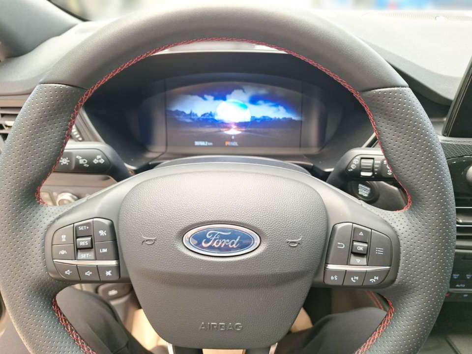 Ford Kuga - Imagem 8