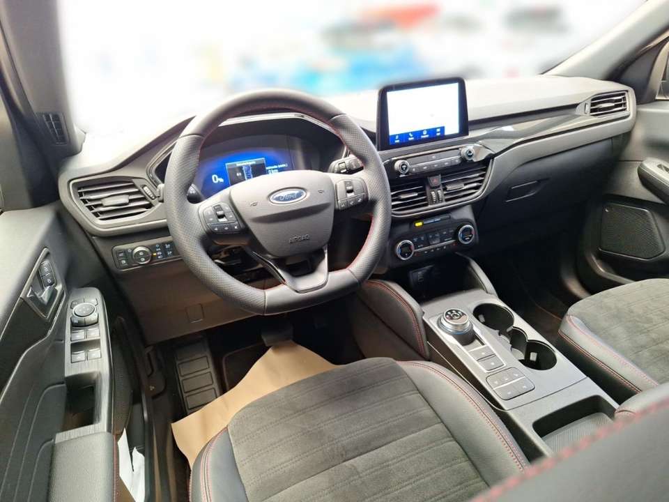 Ford Kuga - Imagem 10