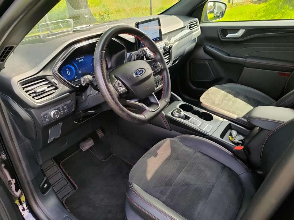 Ford Kuga - Imagem 13