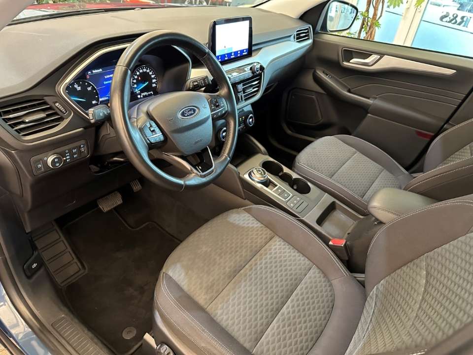 Ford Kuga - Imagem 10