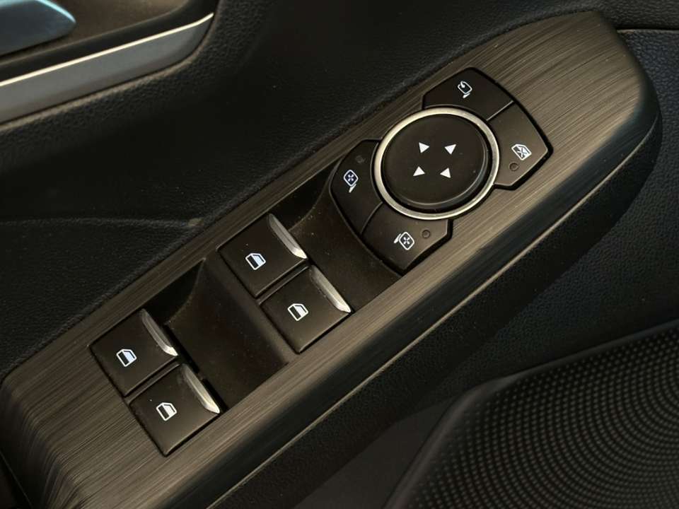 Ford Kuga - Imagem 12