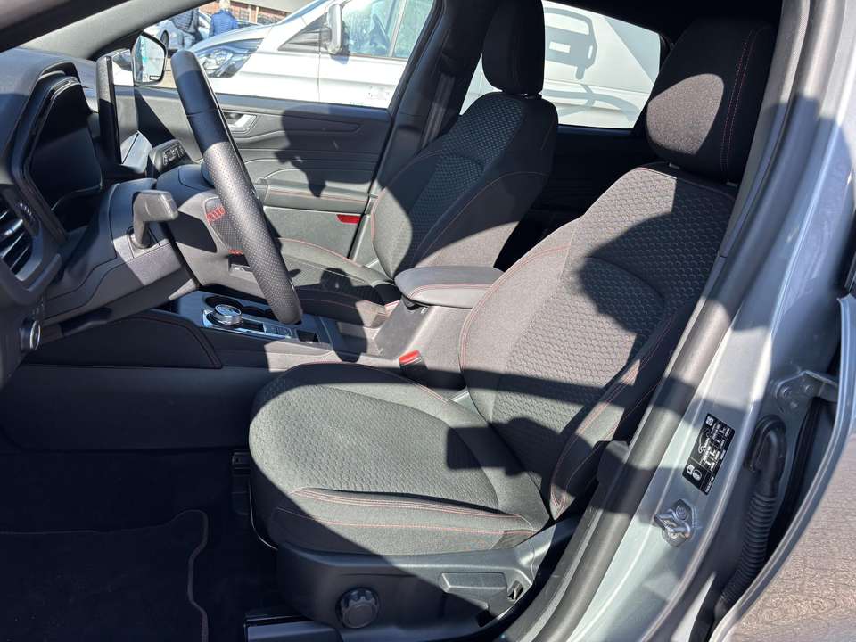Ford Kuga - Imagem 12