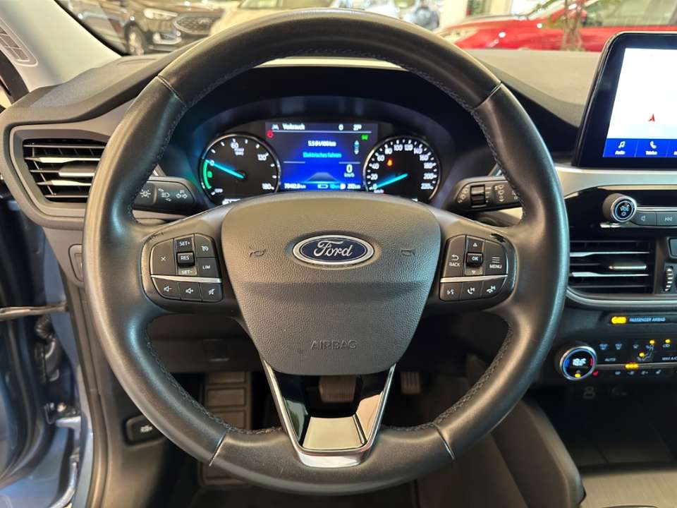 Ford Kuga - Imagem 14
