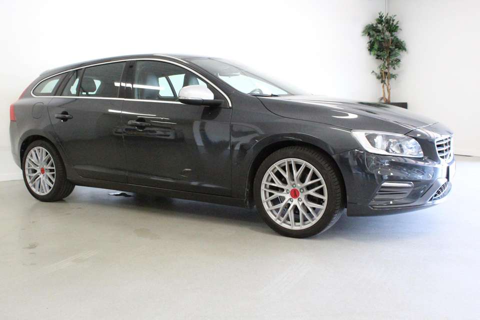 Volvo V60 - Imagem 2