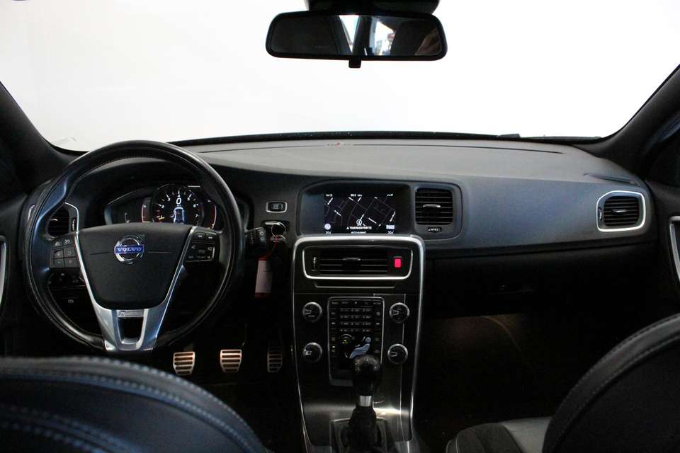 Volvo V60 - Imagem 12