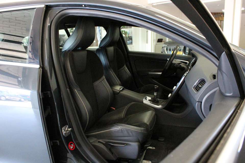 Volvo V60 - Imagem 16