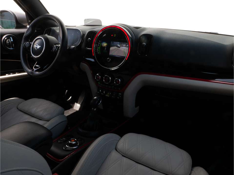 MINI Cooper SE Countryman - Imagem 3