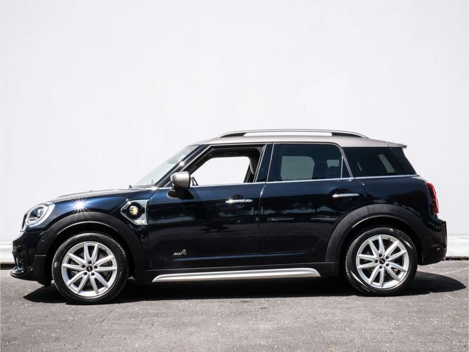 MINI Cooper SE Countryman - Imagem 6