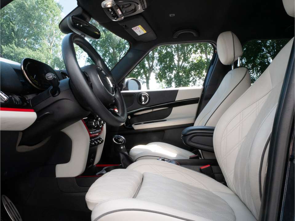 MINI Cooper SE Countryman - Imagem 12