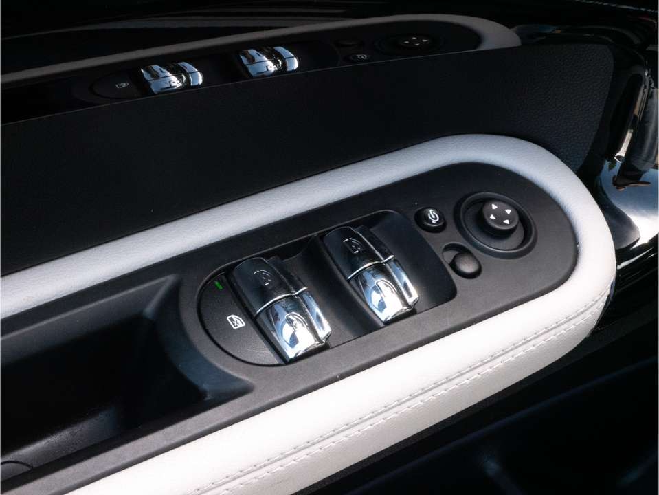 MINI Cooper SE Countryman - Imagem 17