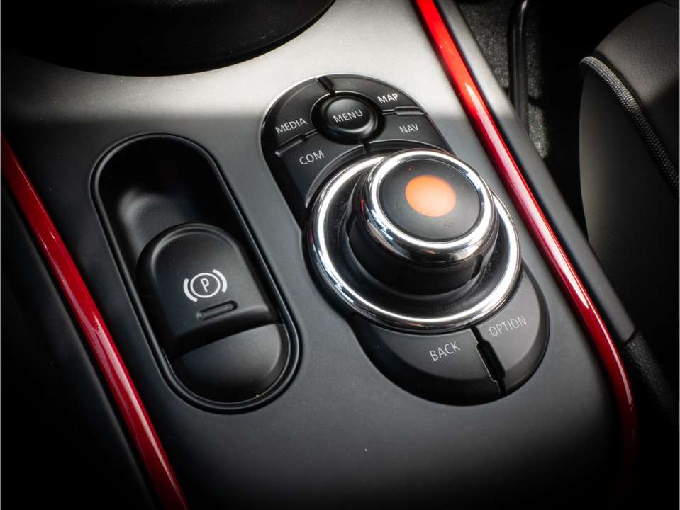 MINI Cooper SE Countryman - Imagem 20