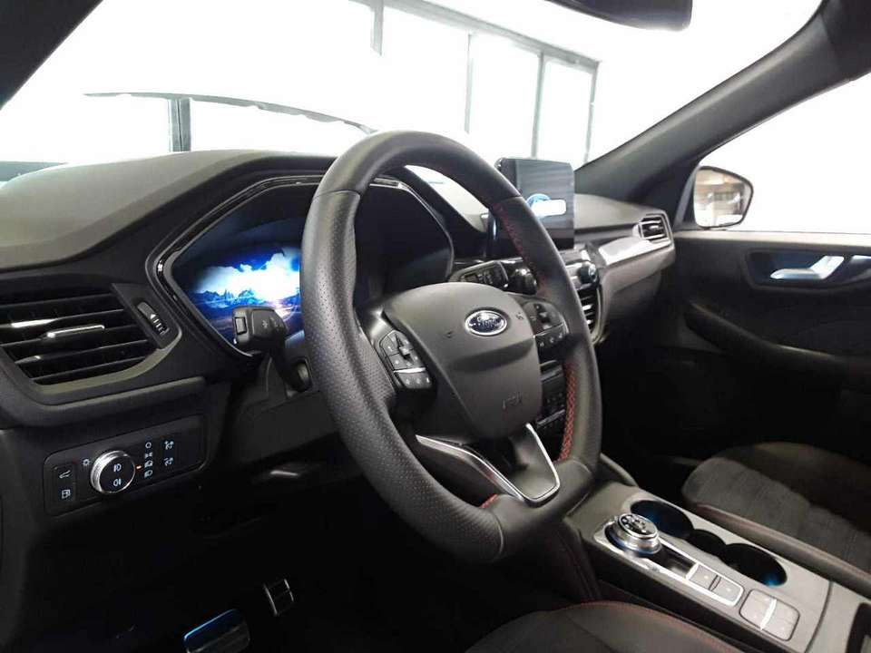 Ford Kuga - Imagem 11
