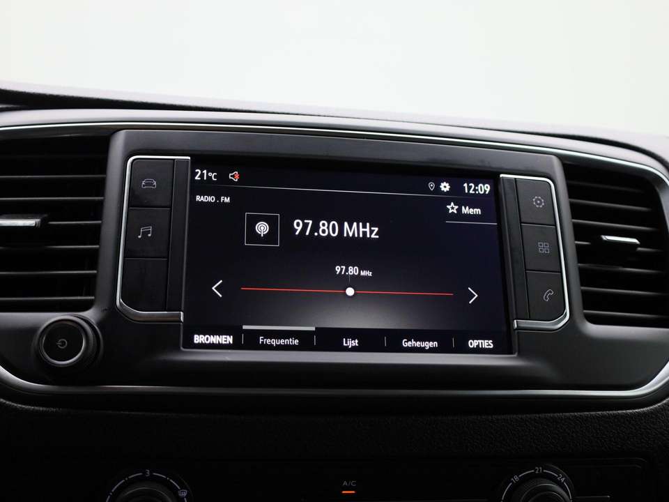 Opel Vivaro - Imagem 9