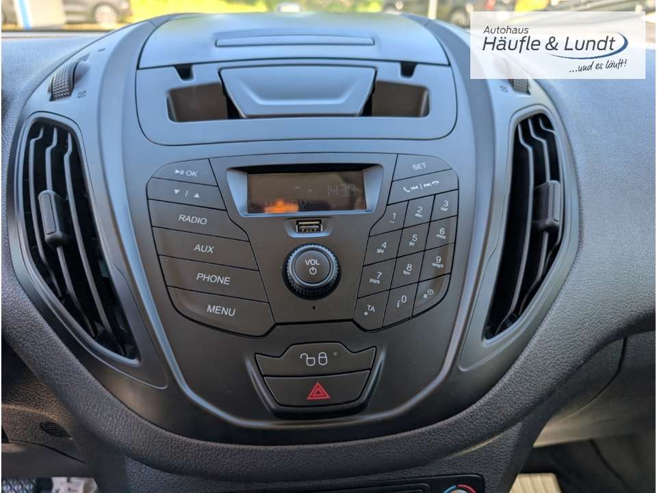 Ford Transit Courier - Imagem 9