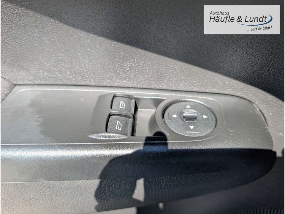 Ford Transit Courier - Imagem 12