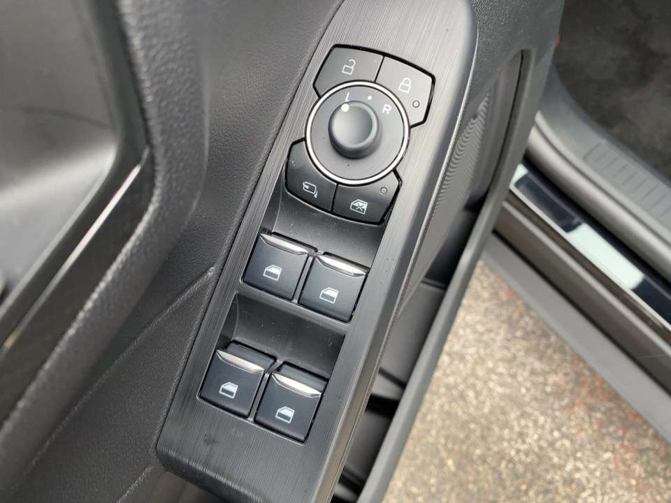 Ford Kuga - Imagem 7