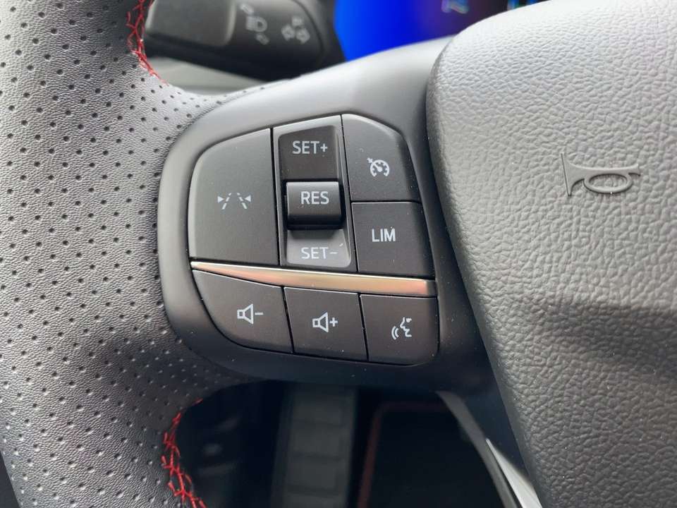 Ford Kuga - Imagem 9
