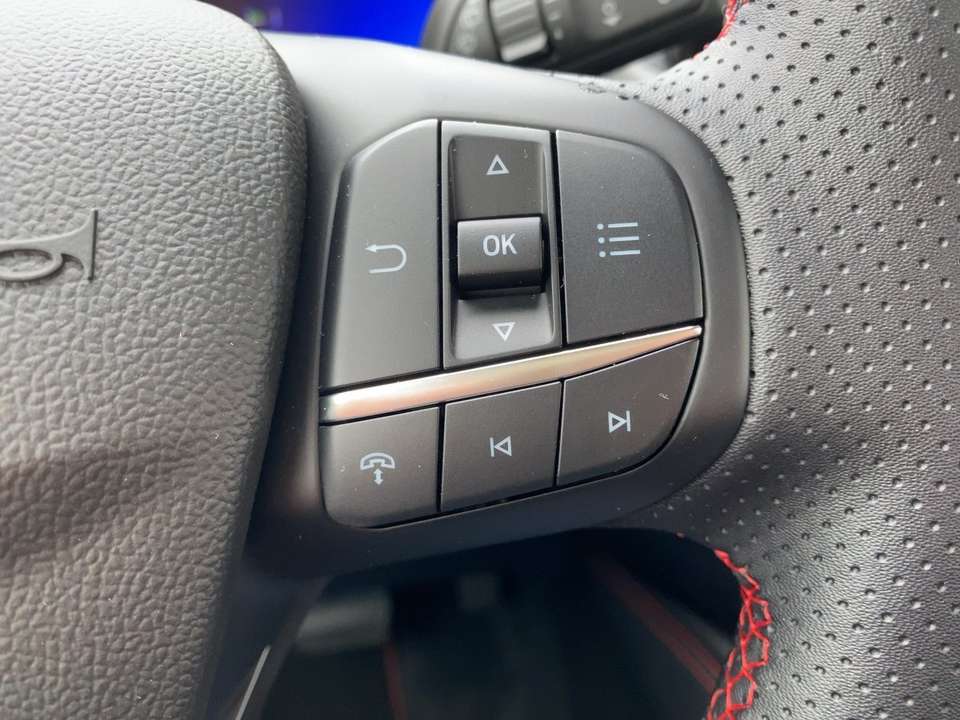 Ford Kuga - Imagem 10