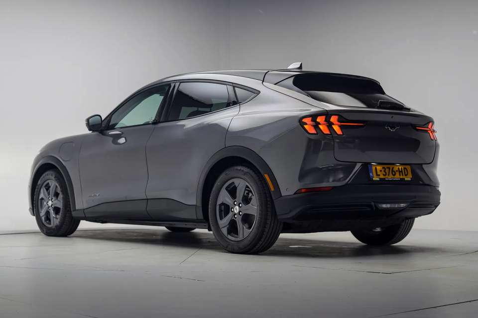 Ford Mustang Mach-E - Imagem 3