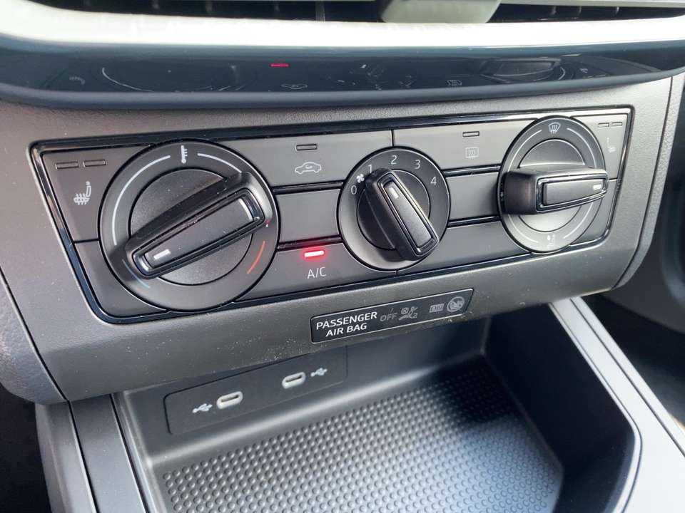 SEAT Ibiza - Imagem 15