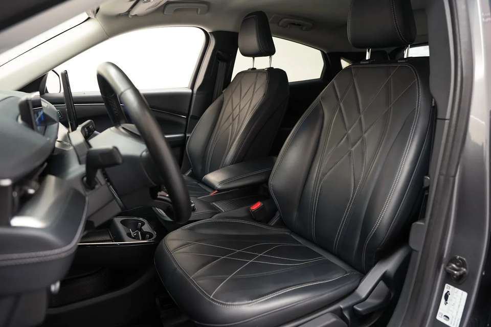 Ford Mustang Mach-E - Imagem 9