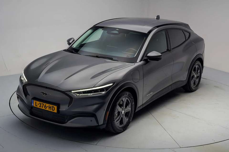 Ford Mustang Mach-E - Imagem 13