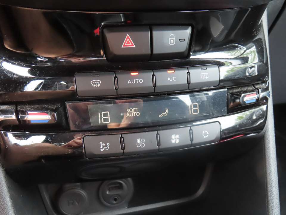 Peugeot 2008 - Imagem 7