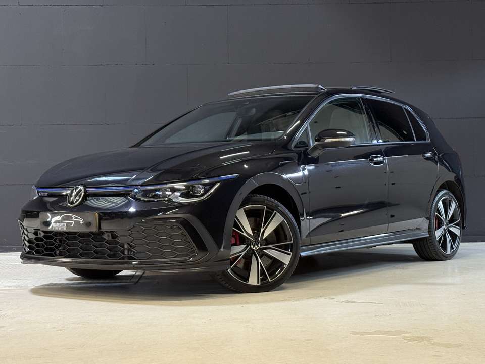 Volkswagen Golf GTE - Imagem 1