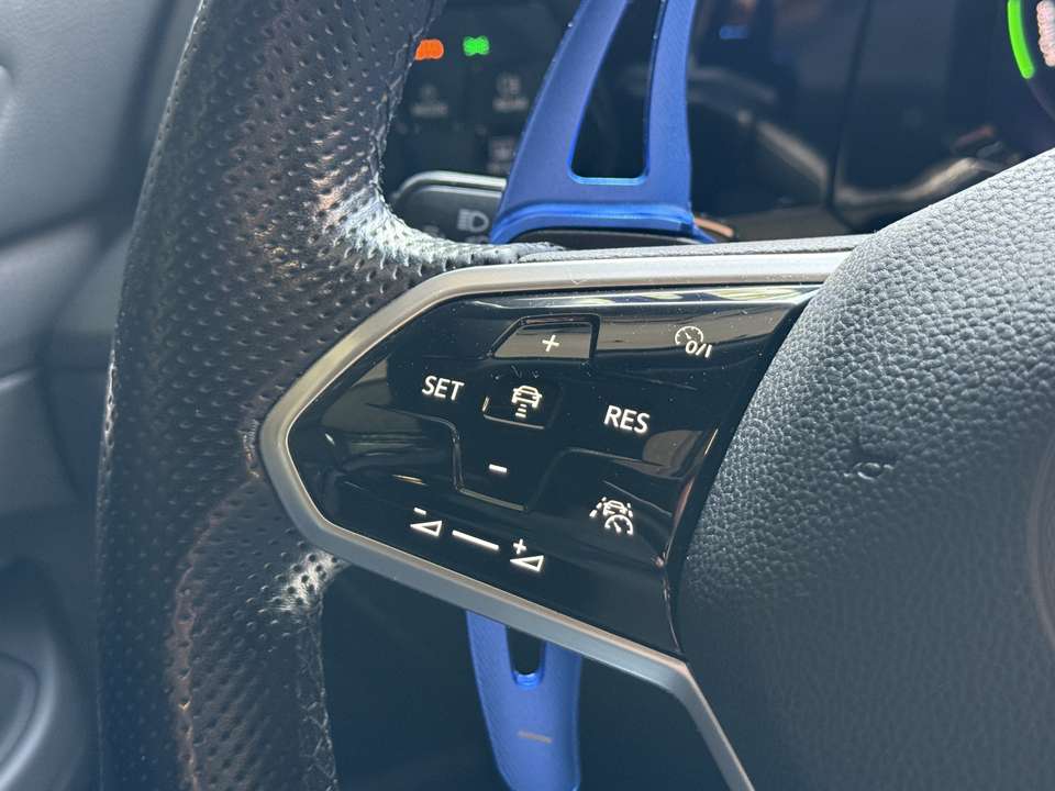 Volkswagen Golf GTE - Imagem 18
