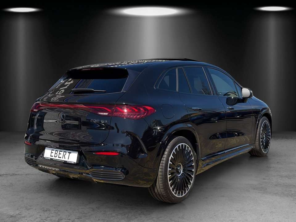 Mercedes-Benz EQE 53 - Imagem 5