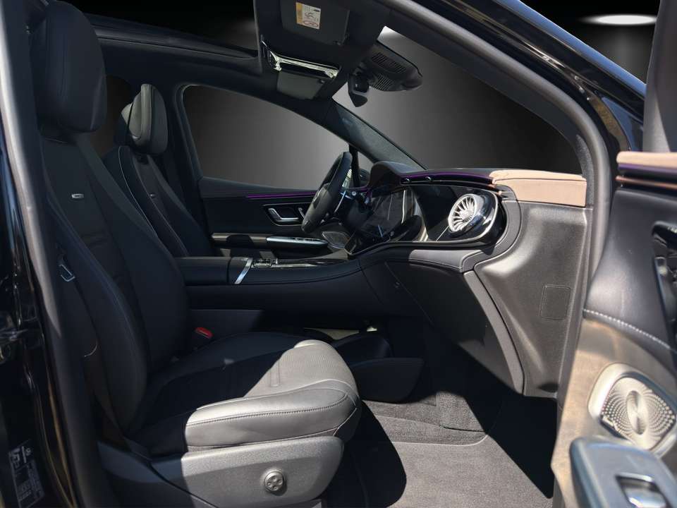 Mercedes-Benz EQE 53 - Imagem 8