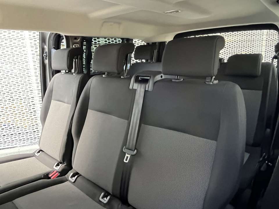 Peugeot e-Traveller - Imagem 9