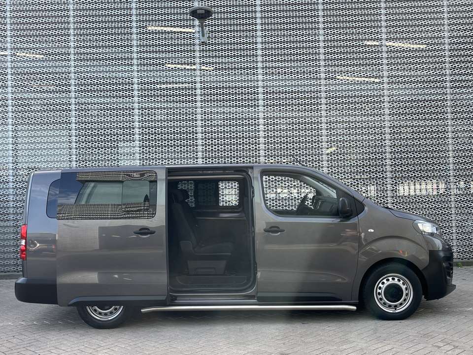 Peugeot e-Traveller - Imagem 15