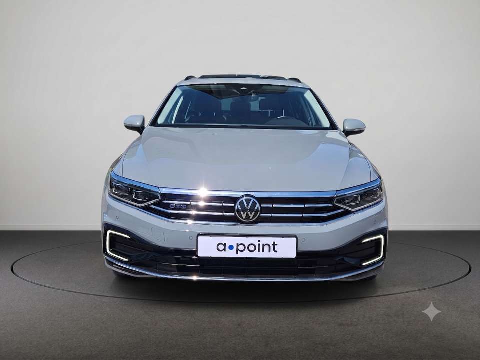 Volkswagen Passat - Imagem 9