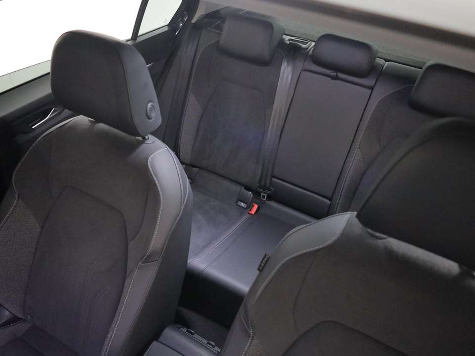 Volkswagen Golf - Imagem 12