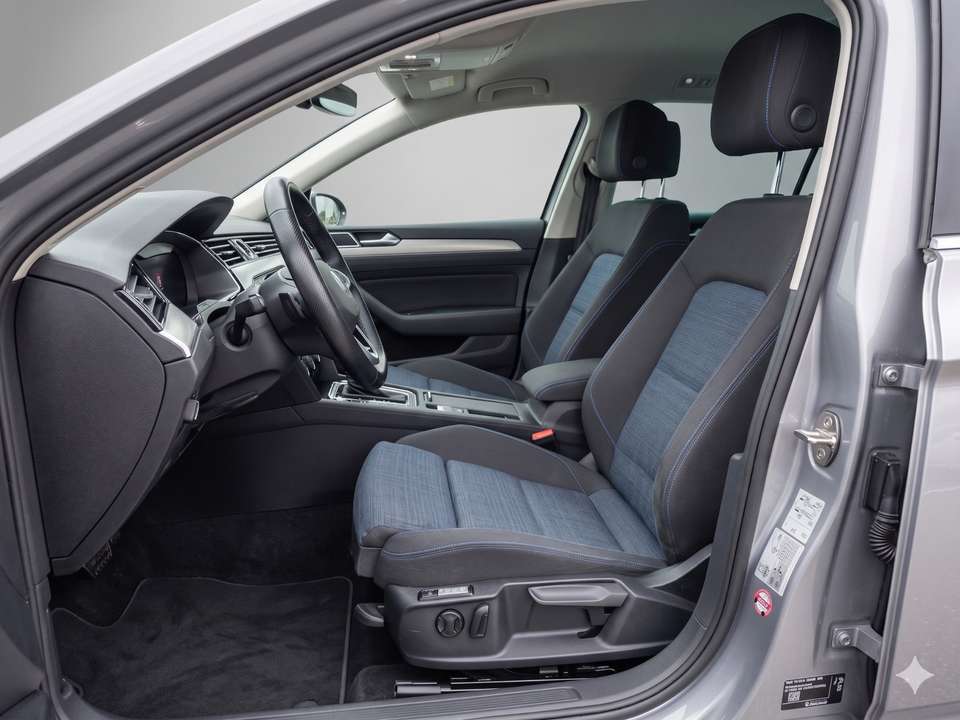 Volkswagen Passat - Imagem 12