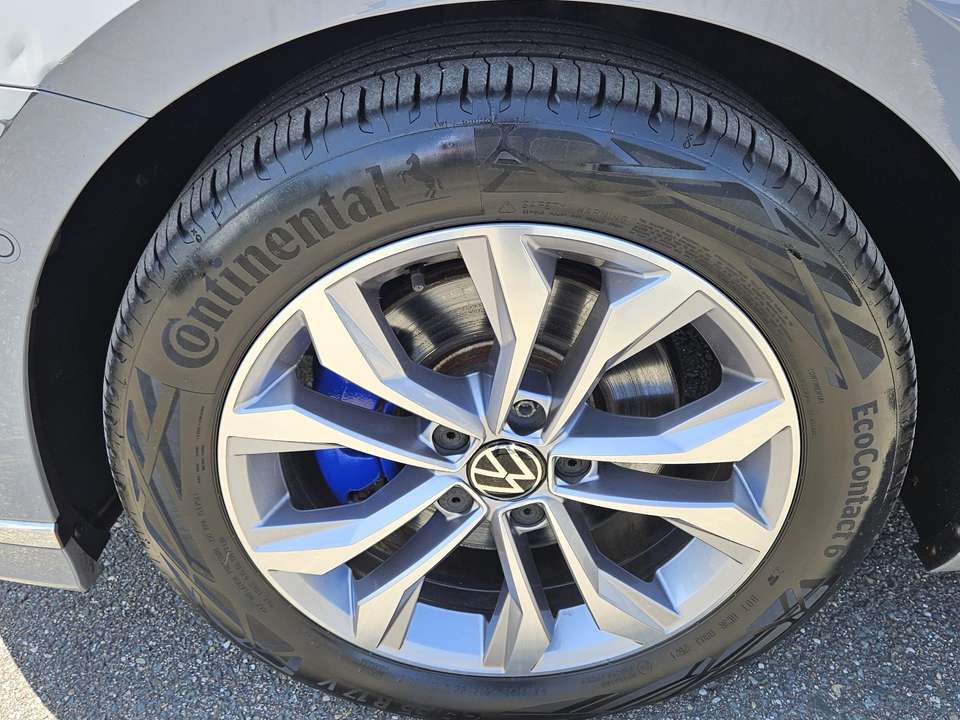 Volkswagen Passat - Imagem 15