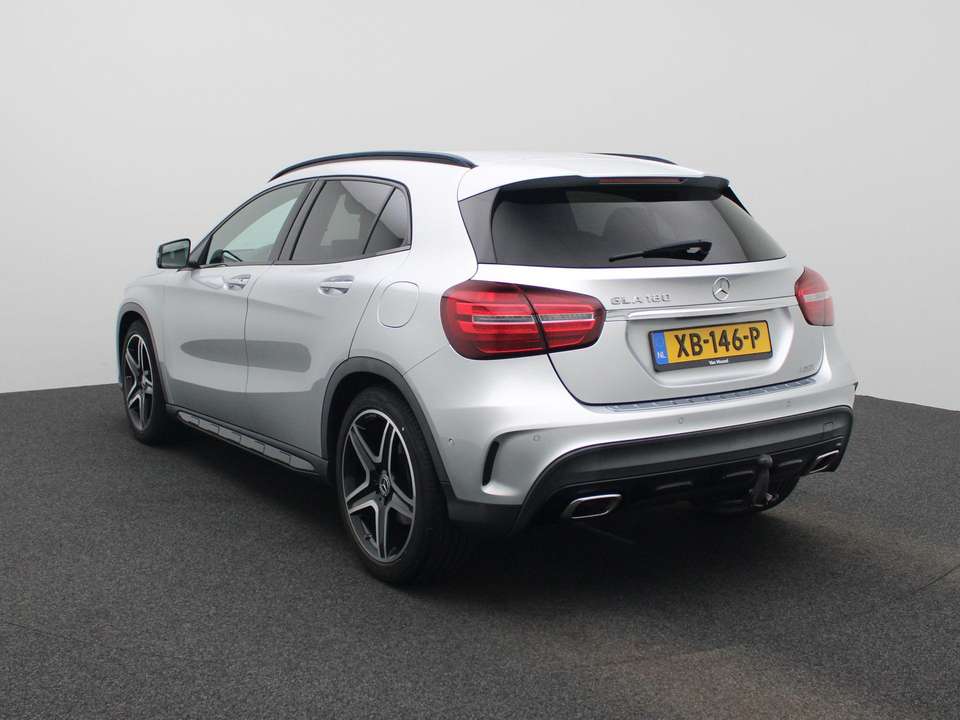 Mercedes-Benz GLA 180 - Imagem 2