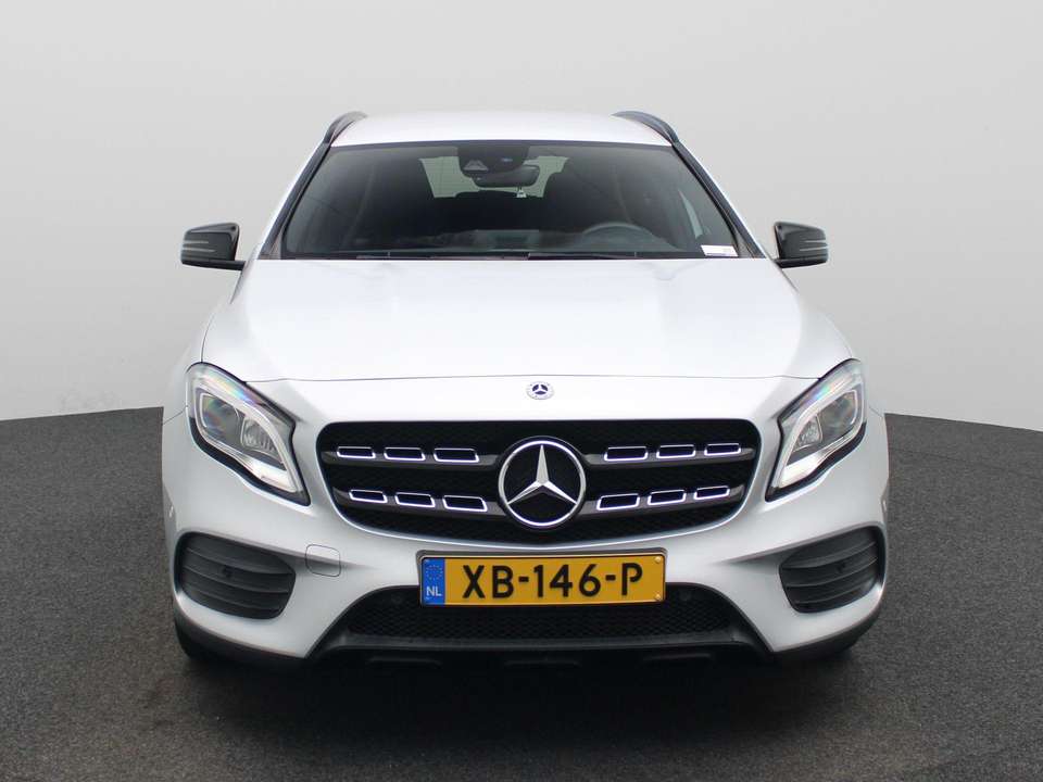 Mercedes-Benz GLA 180 - Imagem 3
