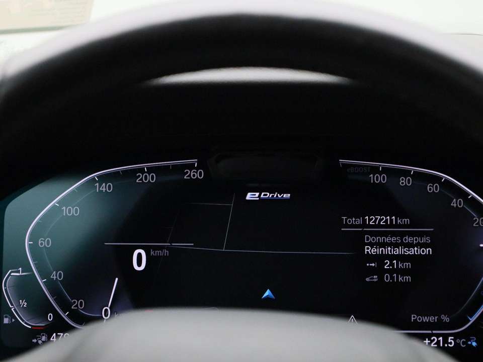 BMW 330 - Imagem 8
