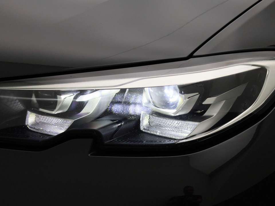 BMW 330 - Imagem 15